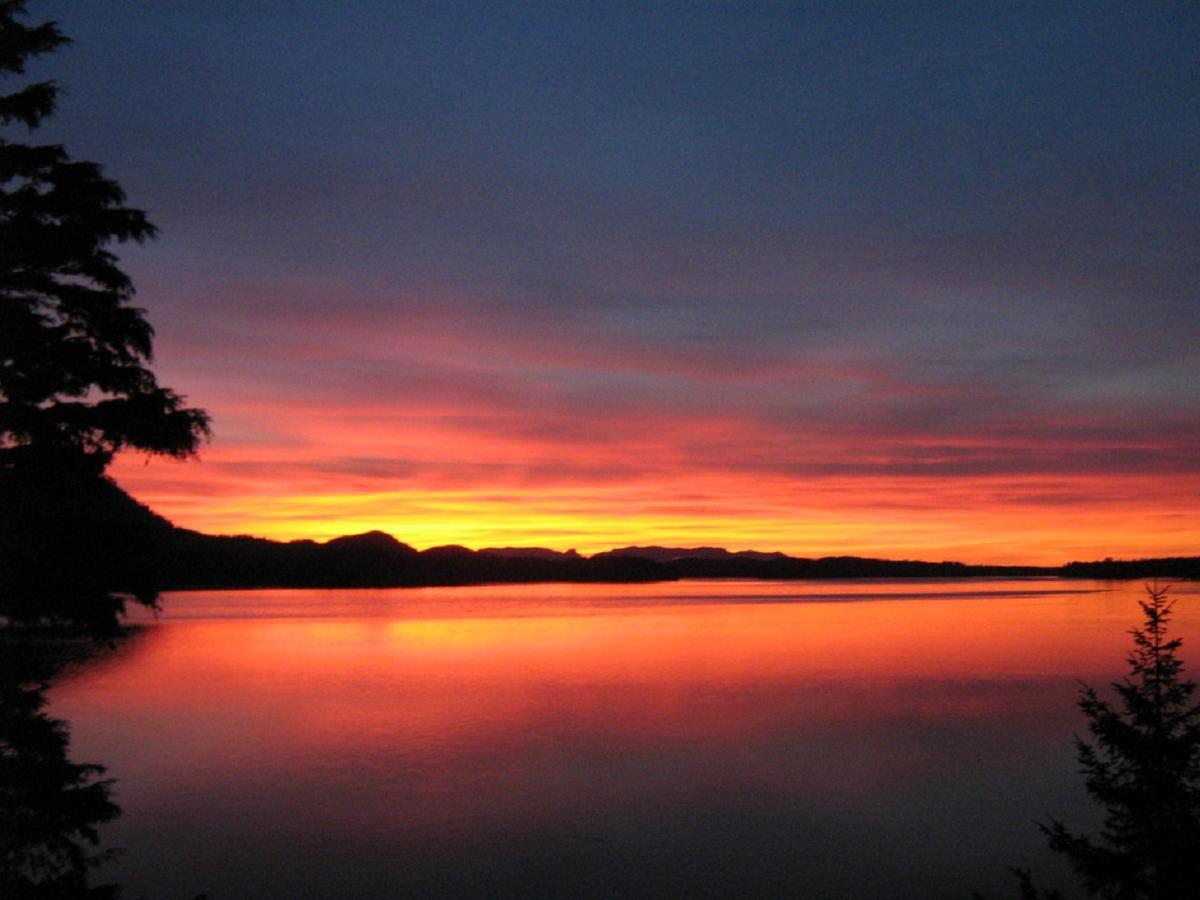 Tofino Stormbay Guest House Buitenkant foto